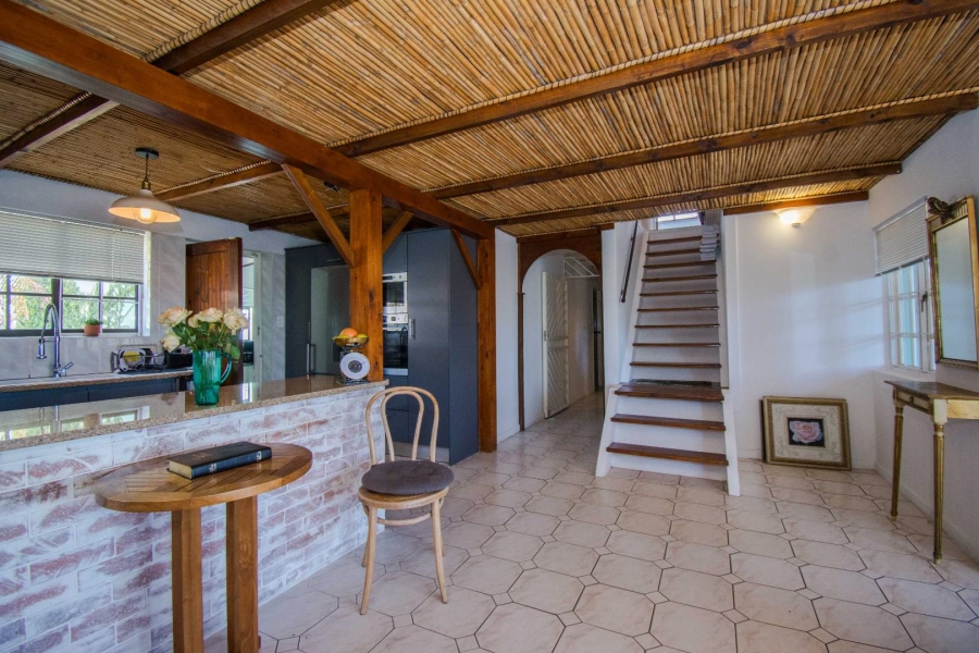 4 Bedroom Property for Sale in Mountainside Western Cape